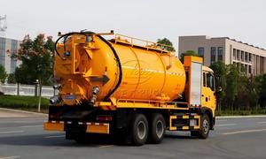Camion d'assainissement HOWO 6x4 à jet combiné et aspiration, pompe PINFL, moteur auxiliaire, pompe à vide à circulation d'eau, dragage municipal de rivières - Product Image 5