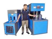 Machine de soufflage de bouteilles PET 5L semi-automatique, contrôlée par PLC, à moteur, haute performance, stable, équipement de fabrication de bouteilles