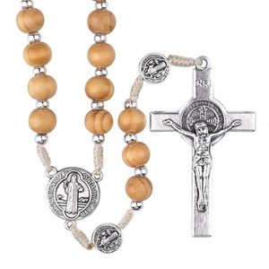 Rosario Religioso <span class=keywords><strong>di</strong></span> San Benedetto con Perline in <span class=keywords><strong>Legno</strong></span> da 8mm e Croce, Collana Rosario Cattolico - Product Image 3