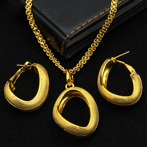 Hiçbir kararmaz 24k altın takı seti suudi arapça afrika altın kolye küpe seti sarı altın takı seti - Product Image 4