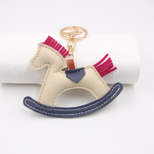 Llavero de Cuero Hecho a Mano con Diseño de Caballito de Juguete, Joyería Animal para Bolsos y Accesorios de Coche - Product Image 6