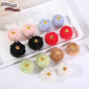 Pompon en fausse fourrure de lapin de 30 mm de Nantong, accessoire pour boucles d'oreilles, colliers et fournitures de bricolage pour bijoux - Product Image 1