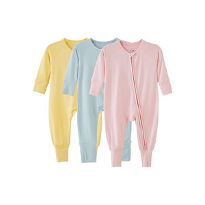 Ventes en gros de barboteuses en tricot surdimensionnées personnalisées pour nouveau-nés, garçons <span class=keywords><strong>et</strong></span> filles, vêtements pour bébés, barboteuses en bambou biologique pour bébés - Product Image 5