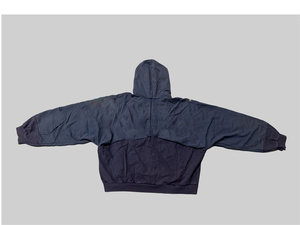 Vente en gros : Veste à capuche zippée streetwear courte, délavée, vieillie et usée, à manches raglan, avec logo personnalisé - Product Image 4
