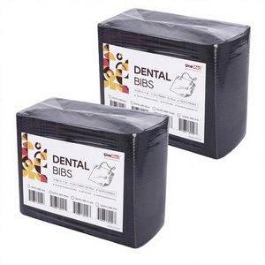 OneMed 250 pièces 13x18" 3 plis imperméables noirs jetables, bavoirs dentaires pour usage en clinique dentaire, et couvre-bacs de table pour manucure - Product Image 1