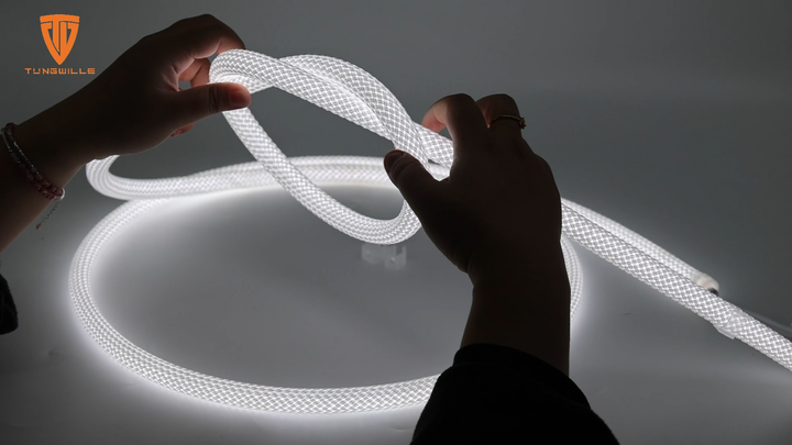 360 Degree 25mm Diameter Tubular Flexible Neon IP68 Waterproof LED ...