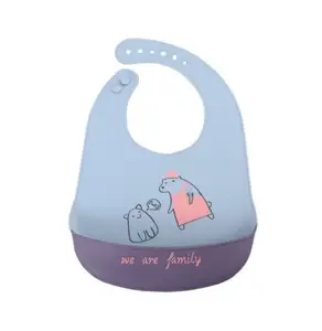 Food Grade Silicone Baby Bibs Baby Feeding Clothes Feeding Bibs Waterproof and Dirty Proof Bibs with Oil Spray Process