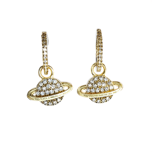 Pendientes Colgantes Planeta Dorada E3789 con Cristales de Estrás y Engaste Pavé, Joyería de Fiesta Moderna para Mujer - Product Image 1