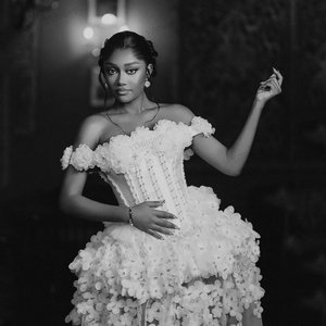 <span class=keywords><strong>Robe</strong></span> de mariée <span class=keywords><strong>courte</strong></span> avec fleurs et perles faites à la main, transparente, grande taille, dos corseté, pour réception, personnalisable - Product Image 2