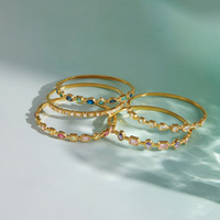 Gelang CZ 5A Baja Anti Karat Emas Berbagai Bentuk Batu Permata 5 Warna Campuran Kancing Engsel 19.5cm Tahan Air Hipoalergenik Grosir