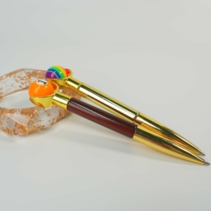 Rodillo Facial y Bolígrafo Multifuncional, Herramienta de Belleza de Resina Multicolor, Regalo Promocional No Borrable - Product Image 2