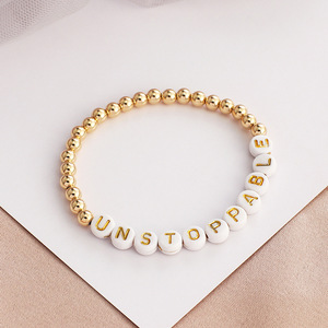 Messing Kupfer Perlen 18 Karat vergoldet elastisch dehnbar Design Acryl Brief Perlen Charms geflochtenen Armband Schmuck Frauen - Product Image 5