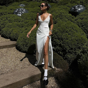 Elegante Vestido de Fiesta con Encaje y Abertura Lateral, Escote en V Asimétrico, de Satén, Ajustado, Largo, para Verano y Vacaciones - Product Image 2