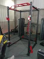 Cage de musculation multifonctionnelle avec système de poulies, rack à squats et machine Smith à câbles croisés