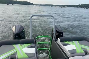 Peerless Innovador Deporte Catamarán Pontón Barco Familia Tipo Inflable Aluminio Barco de Pesca con Motor Fueraborda y <span class=keywords><strong>Remolque</strong></span> - Product Image 5