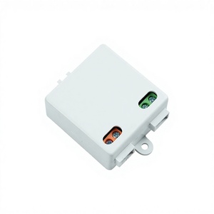Controlador LED de 12V 6W 500mA / Transformador Adaptador de CC, Entrada 100-240V, Fuente de Alimentación de Voltaje Constante YODEE-1200500, 80% de Eficiencia - Product Image 1