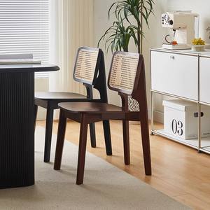 Silla de Comedor de Madera Maciza y Ratán con Respaldo Negro en Color Nogal, Diseño Moderno y Minimalista para Hogar, Escritorio o Vestidor - Product Image 3