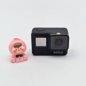 Cámara Deportiva de Acción Mini Ligera GoPro <span class=keywords><strong>Hero</strong></span> <span class=keywords><strong>7</strong></span> Negra 4K 60fps CMOS Usada Original con GPS y Estabilización HyperSmooth 10m - Product Image 2