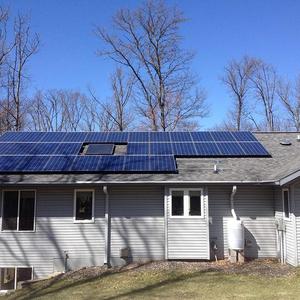 ระบบโซลาร์เซลล์แบบติดตั้งบนหลังคา/พื้นดินสำหรับบ้าน 340W 330W 300 วัตต์ PERC Poly Solar พร้อมใบรับรองสำหรับตลาด ZM-A-P-340 330w Poly Solar - Product Image 2