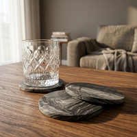 Ensemble de sous-verres élégants en marbre naturel pour tasses à café, mugs, verres à champagne et à vin, design en pierre décoratif pour la protection de la table