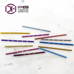 F136 Double trou d'oreille pont trois trous quatre trous couleur anodisée fil interne longue barre oreille os goujon <span class=keywords><strong>Piercing</strong></span> bijoux - Product Image 6