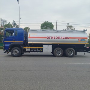 Camion-citerne HOWO TX 6x4 25000L avec distributeur pour le transport de liquides inflammables - Product Image 3