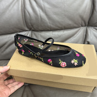 Nouvelles Chaussures Plates Décontractées pour Femmes 2026 à Bout Rond en Tissu Maillé Vert Sable Brodé de Fleurs – Style Ballet Tendance