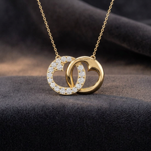 Colgante de Círculos Entrelazados con Diamantes Cultivados en Laboratorio al por Mayor para Mujer en Oro de 10K, 14K, 18K y Plata 925, 935, Joyería Fina Personalizada - Product Image 1