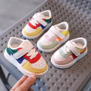 Bebek ayakkabıları yürümeye başlayan kız erkek spor ayakkabı çocuk kız bebek deri daireler çocuklar için Sneakers moda rahat bebek yumuşak ayakkabı
