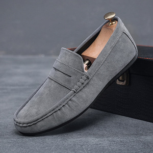 Zapatos LeFou - Zapatos de hombre con punta redonda, estilo casual, de una sola pieza, con suela suave, estilo driving, de cuero. - Product Image 1