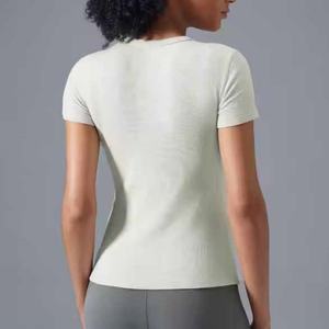 Camiseta Deportiva de Yoga para Mujer, Diseño de Cuello Redondo, Secado Rápido, Estilo Nuevo, Logotipo Personalizado del Fabricante, Alta Calidad - Product Image 4
