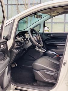 Voiture d'occasion Trumpchi M6 Édition Luxe 1.5T Essence 6 places Conduite à Gauche (LHD) MPV Familial Fiable pour l'Exportation Mondiale - Product Image 4