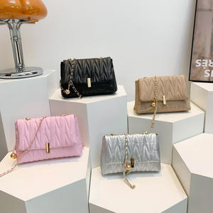 Nouveau Design de luxe femmes sacs 2024 diamant treillis bandoulière serrure sacs plissé sac à main avec broderie - Product Image 1