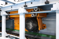Scie à panneaux industrielle intelligente CNC MA-NP250A à commande monomoteur avec levage de lame pour la découpe du bois