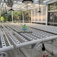 Banc roulant hydroponique à canaux NFT Super Farm en PVC/PE de qualité alimentaire vierge pour systèmes d'agriculture verticale de laitue - Optimisation de l'espace