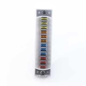 <span class=keywords><strong>Caja</strong></span> <span class=keywords><strong>de</strong></span> <span class=keywords><strong>fusibles</strong></span> <span class=keywords><strong>de</strong></span> coche impermeable <span class=keywords><strong>de</strong></span> 12 ranuras Inserto <span class=keywords><strong>de</strong></span> una fila para <span class=keywords><strong>Camper</strong></span> Boat Truck Hecho <span class=keywords><strong>de</strong></span> cobre y plástico - Product Image 2