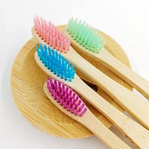 Brosse à dents en bambou biodégradable, écologique, en poils naturels, avec logo personnalisé, certifiée ISO9001 - Product Image 3