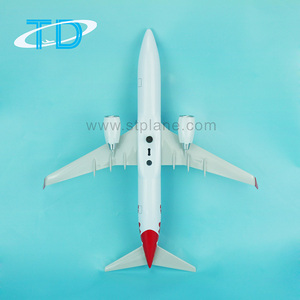 Modello di Aereo Realistico Love <span class=keywords><strong>Fly</strong></span> B737-800 in Resina Statica Scala 1/150 27cm Personalizzato e Fatto a Mano - Product Image 4