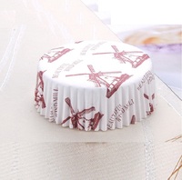 Moulin à vent Plateau de papier de cuisson Film PET Gobelets sulfurisés Porte-pain à gâteau 4 formes Moule Emballages de cupcakes Doublures de bateau de collation