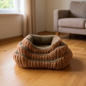 Set di Tre Cucce Quadrate in Peluche di Coniglio, Letti per Animali Domestici Marrone - Product Image 3