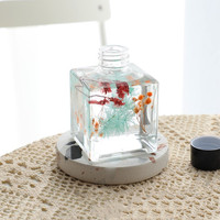 Verre Offre Spéciale de 50ml pour diffuseur de roseaux Diffuseur d'arôme carré vide avec bouchon à vis pour aromathérapie