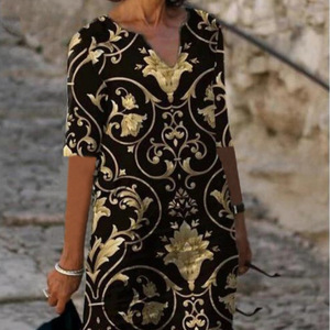Robe imprimée col en V pour femme, grande taille, style vintage, manches trois-quarts, confortable, tenue de soirée, motif noir et or - Product Image 1