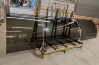 Fenêtres en verre trempé incurvé ultra-clair personnalisé Bâtiments extérieurs Écran d'affichage à courbe chaude Escalier solaire Décoration haute