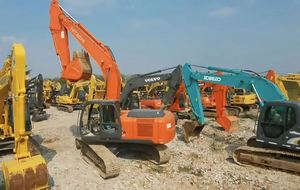 Excavatrice sur chenilles d'occasion de 25 tonnes Hitachi ZX250 avec de bonnes performances et à prix avantageux pour la construction - Product Image 2