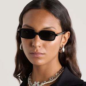 Gafas de Sol Rectangulares Punk Retro de Moda 2025 para Mujer, Gafas de Sol Cuadradas Pequeñas con Protección UV400 - Product Image 3