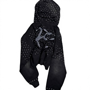 Sudadera con capucha y cremallera completa, personalizada con pedrería y estampado con efecto desgastado, de corte regular, con logo frontal bordado, lo último. - Product Image 4