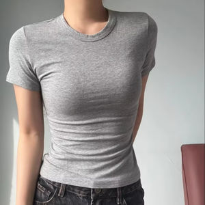 OEM personalizado fabricante básico Y2k de lujo sólido Casual corto bebé camisetas de verano ajustado suave algodón <span class=keywords><strong>camiseta</strong></span> de las mujeres - Product Image 1