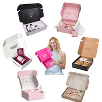 Fabricant OEM Boîte postale en carton de couleur imprimée personnalisée Emballage en papier Boîte d'expédition ondulée pour vêtement