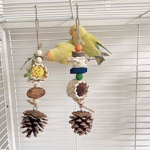 Mangeoire à oiseaux en bois de maïs naturel écologique, forme ronde, pour perroquets, utilisation en extérieur et en intérieur, toutes saisons - Product Image 6