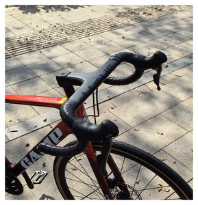 <span class=keywords><strong>Manillar</strong></span> Aerodinámico LUNJE de Fibra de <span class=keywords><strong>Carbono</strong></span> con Potencia Integrada y Cableado Interno para Bicicleta de <span class=keywords><strong>Carretera</strong></span> - Product Image 6